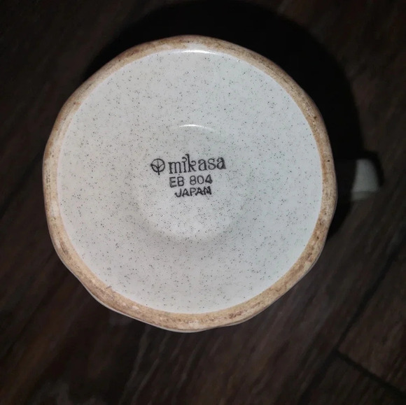 Vintage Mikasa Blue Daisy cream pitcher. Made in Japan. - Picture 4 of 5